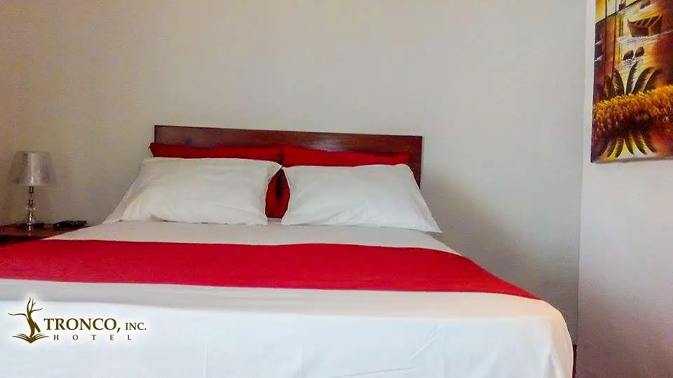 Bed & Breakfast Hotel El Tronco Inc Boca Chica