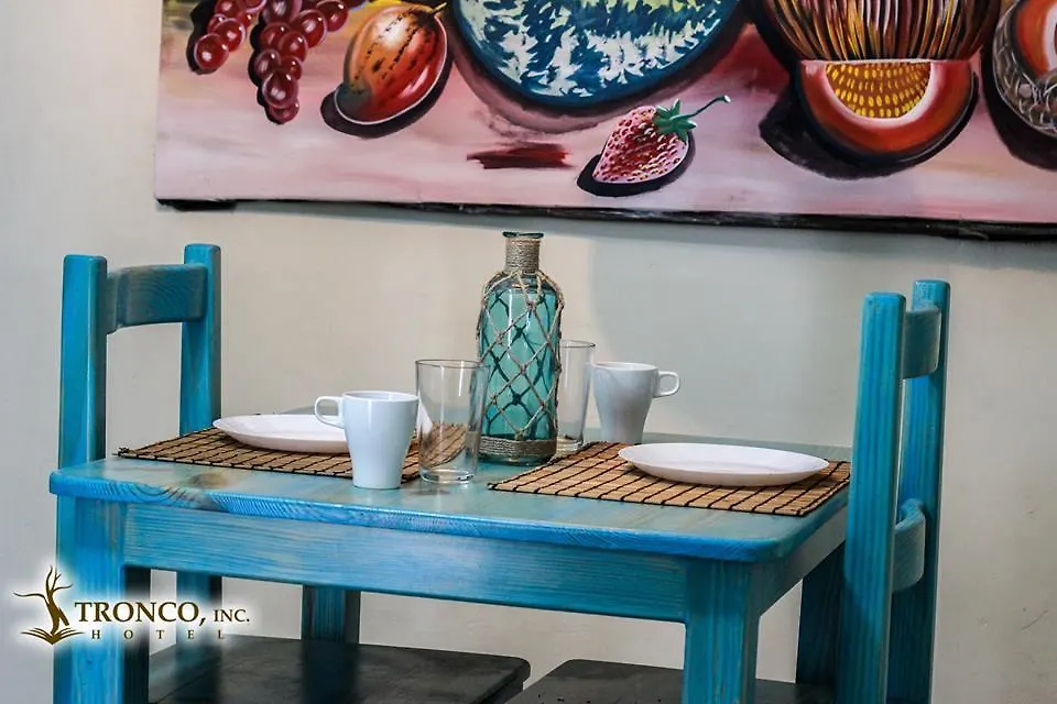Hotel El Tronco Inc Boca Chica Bed & Breakfast
