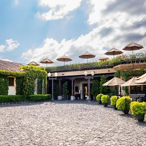 Camino Real Hotel